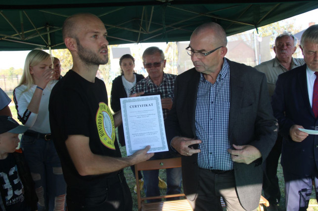 Dokładnie trzy lata temu w Piątku miała miejsce burzliwa dyskusja nt. centrum Polski, z kolei w Nowej Wsi zorganizowano uroczyste wyznaczenie Geodezyjnego Serca naszego kraju