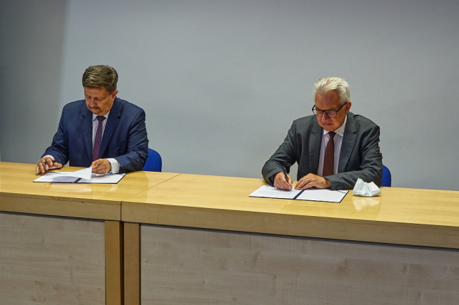 Umowa podpisana. Niepełnosprawnym z naszego regionu będzie żyć się łatwiej? - Zdjęcie główne