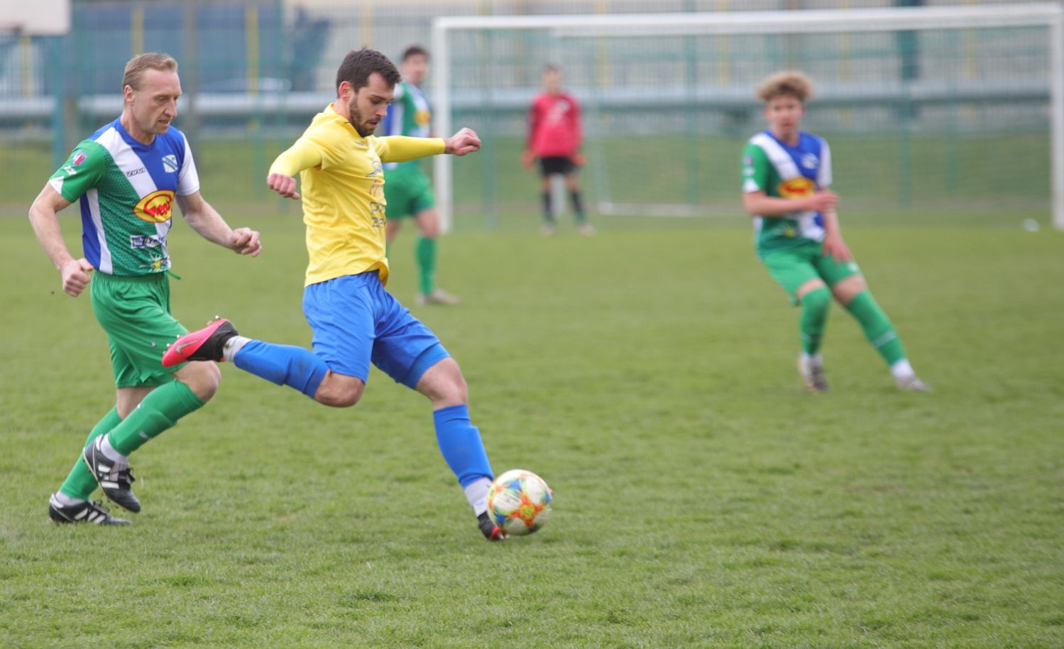 [ZDJĘCIA] Przegrywali 2:0, kończyli w "dziesiątkę" ale... rezerwom KS-u Kutno i tak udało się zremisować - Zdjęcie główne