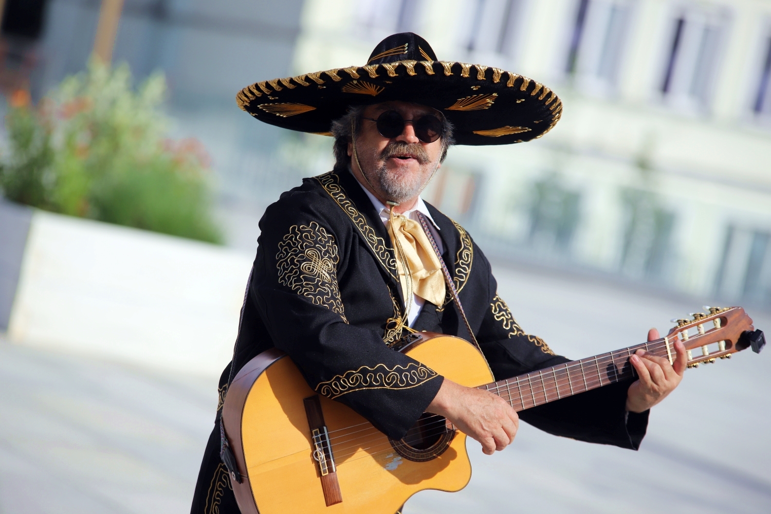 Na placu Wolności zagrało Trio Mariachi