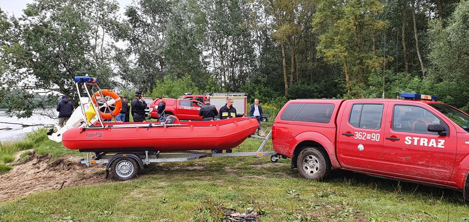 Trwają poszukiwania starosty płockiego, który wpadł do rzeki