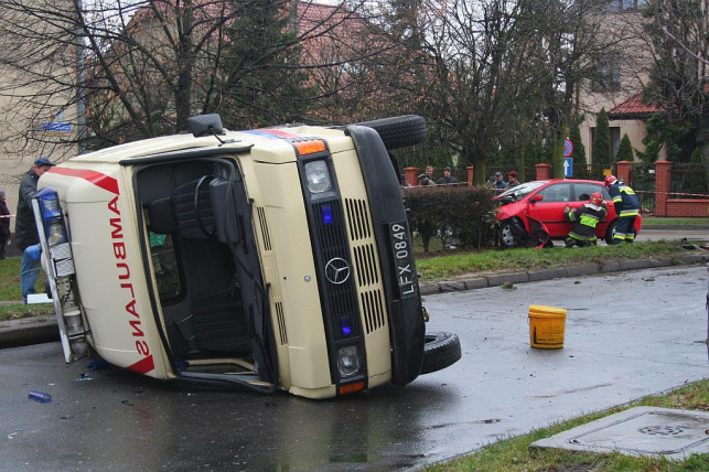 Zignorowała znak STOP! - Zdjęcie główne