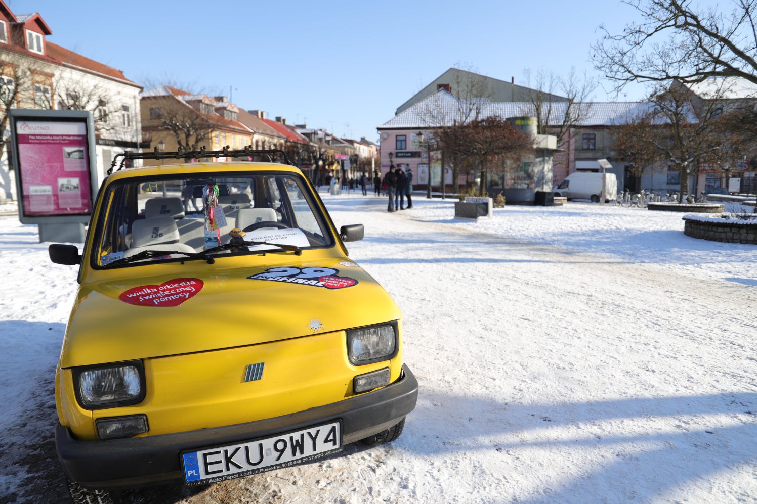 W centrum Kutna zaroiło się od samochodów