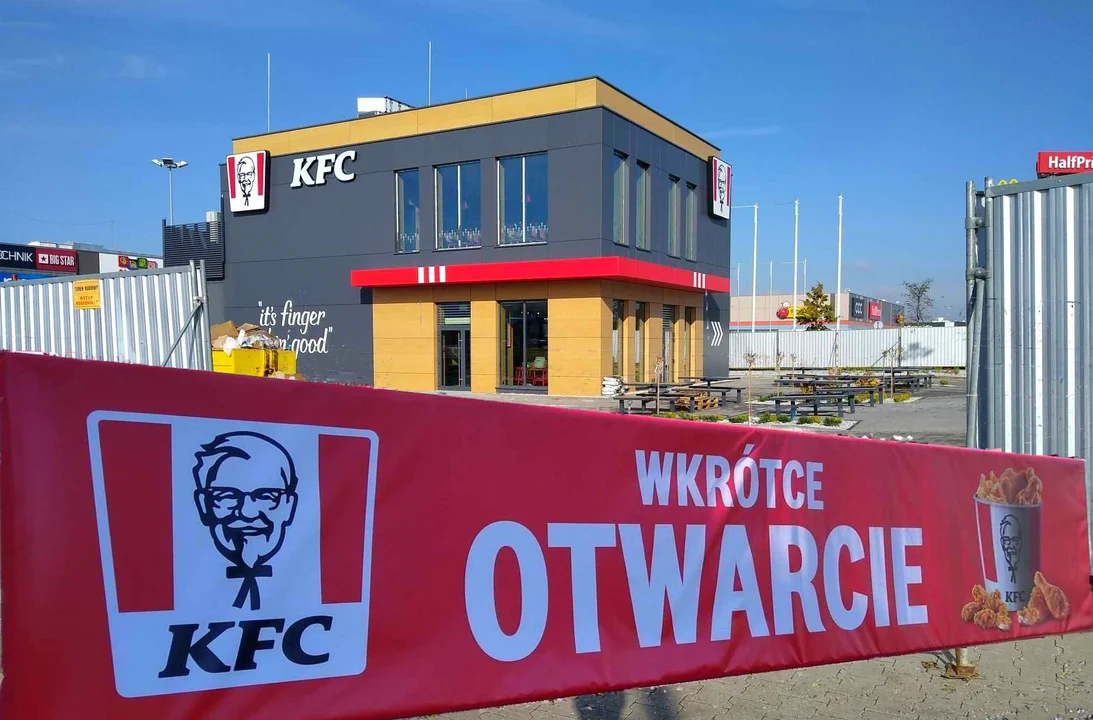 Kiedy otwarcie KFC w Kutnie? Mamy komentarz zarządcy galerii [FOTO] - Zdjęcie główne