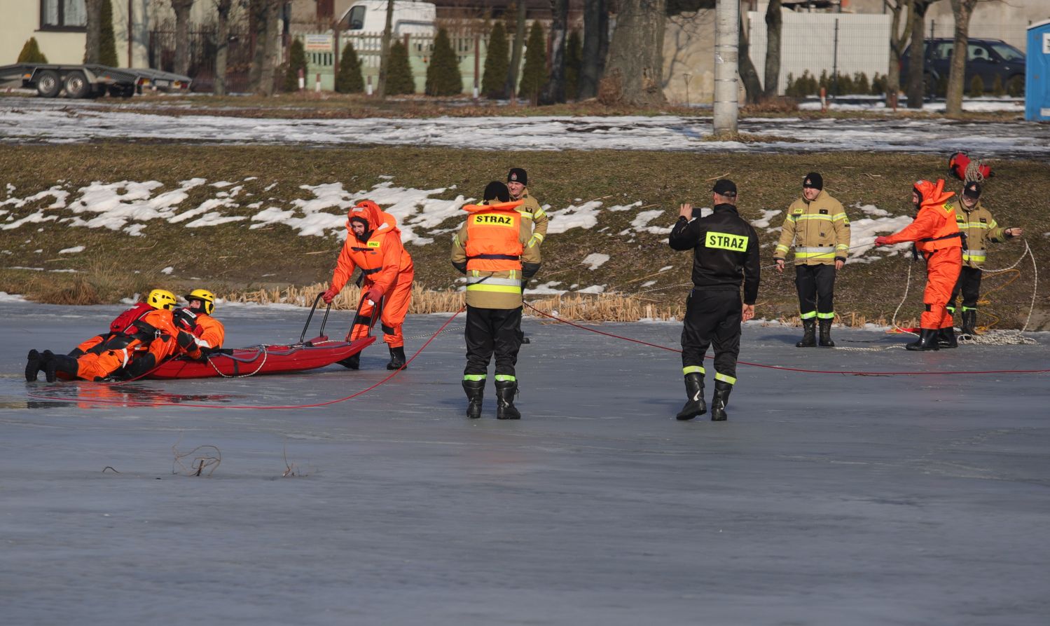 Kutnowscy strażacy ćwiczą dziś ratownictwo wodne