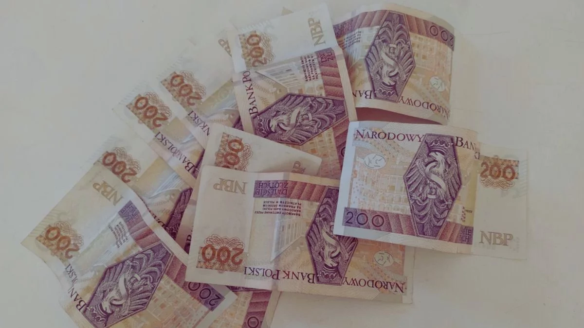 Dodatkowe pieniądze dla wielu Polaków. Trzeba się spieszyć, kto może się o nie starać?