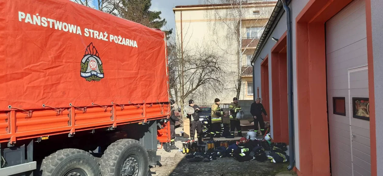 Strażacy z Kutna i regionu włączyli się w zbiórkę sprzętu dla kolegów z Ukrainy 