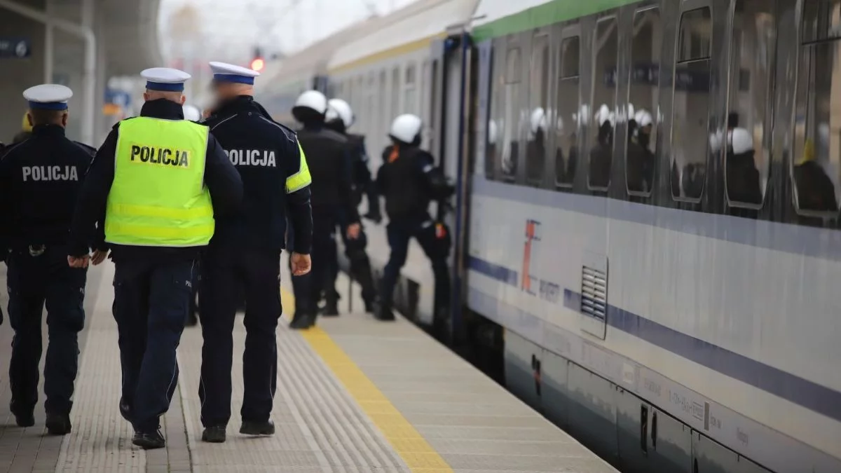 Alarm bombowy w pociągu. Młody mężczyzna sprawcą zamieszania