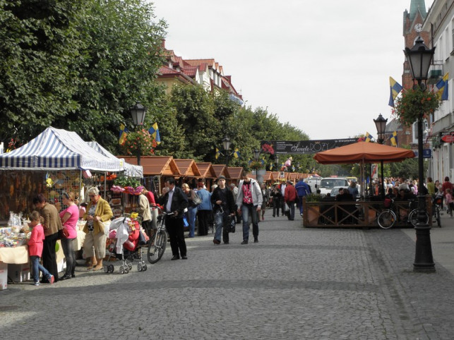 Jarmark Różany w centrum - Zdjęcie główne