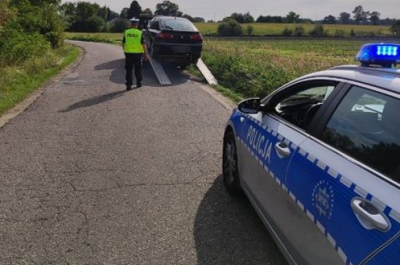 Pijany i z dożywotnim zakazem prowadzenia pojazdów. Jego auto trafiło na policyjny parking - Zdjęcie główne