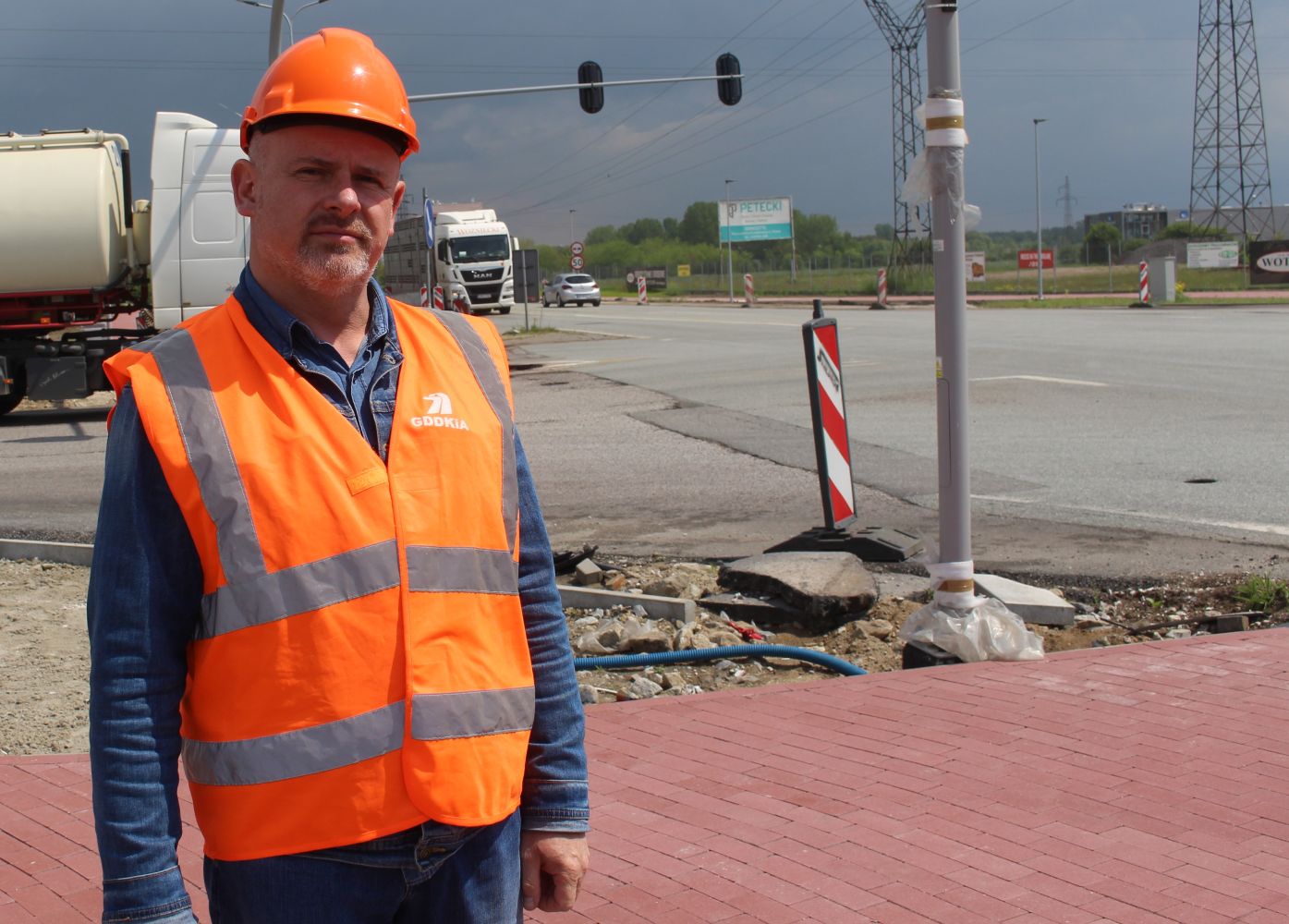 Inwestycja warta ponad pięć milionów: "Prace w Kutnie zakończymy przed początkiem roku szkolnego" [ZDJĘCIA] - Zdjęcie główne