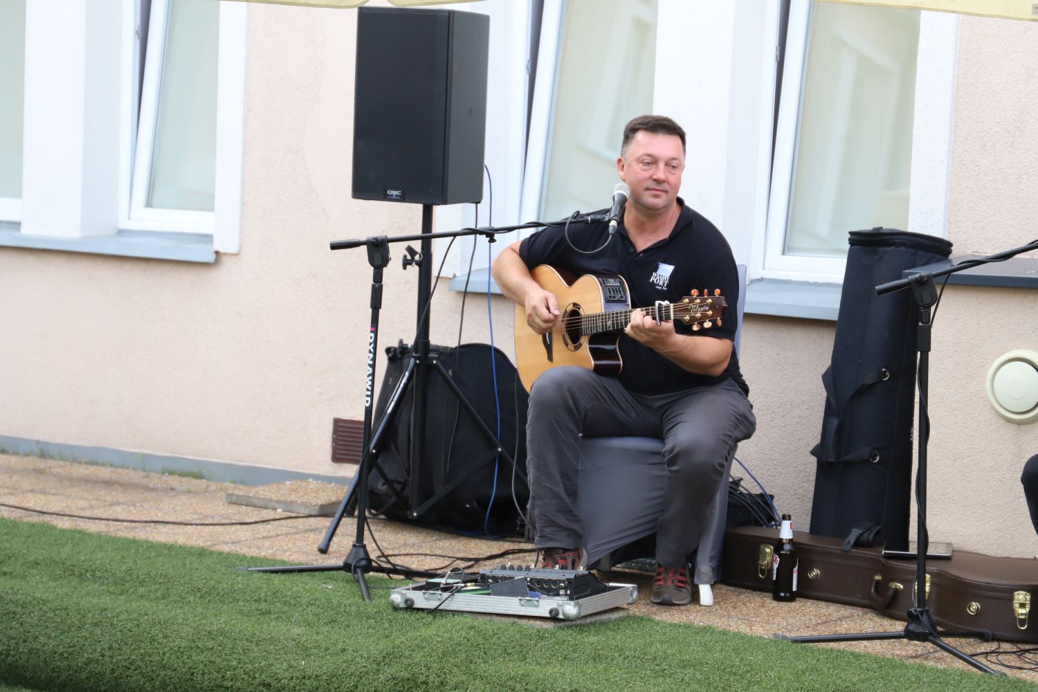 Żeglarskie rytmy w Hotelu Rondo. Dla kutnian wystąpił Własny Port