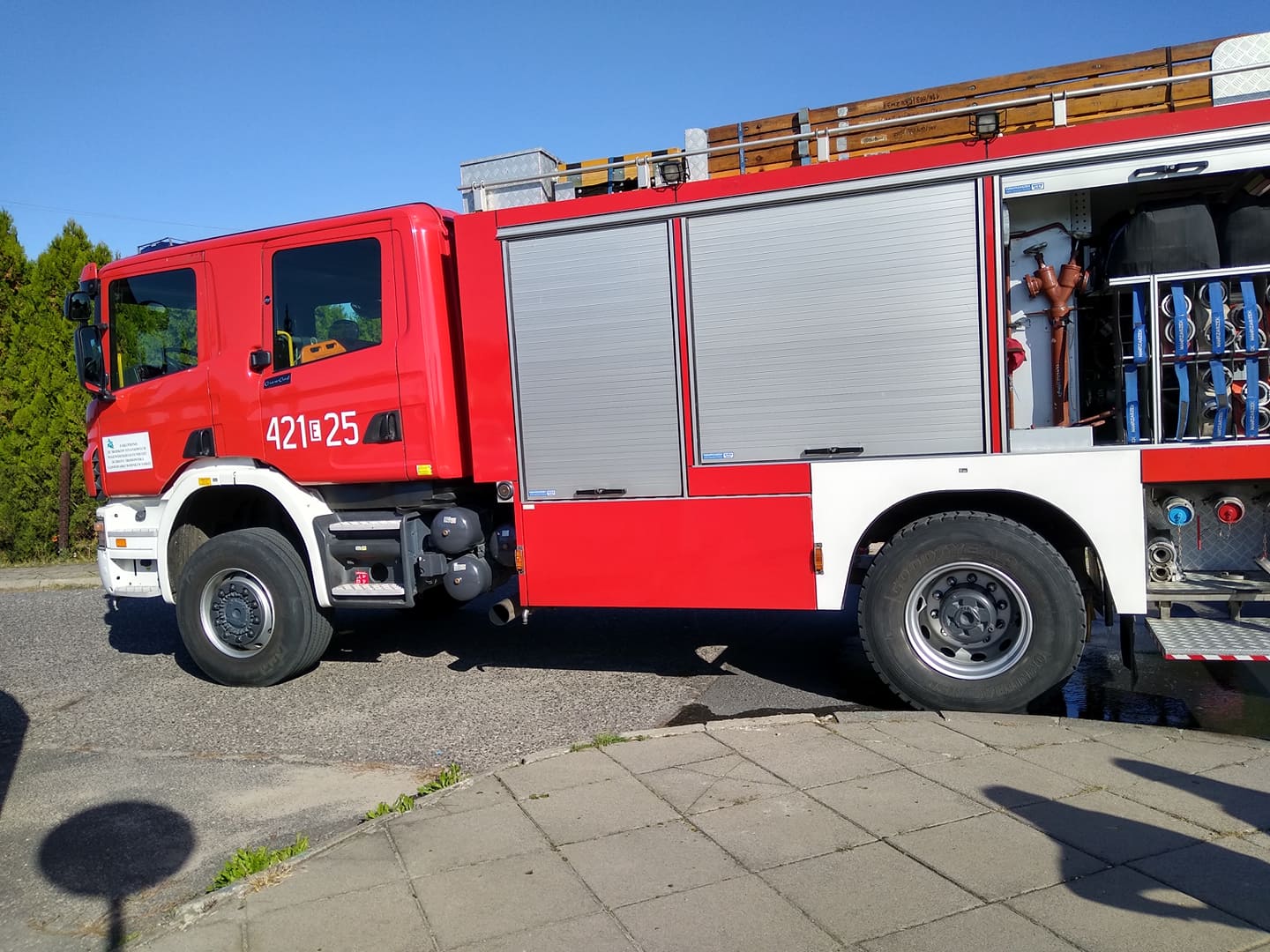 Pożar na Łąkoszynie. Na miejscu kilka zastępów straży pożarnej