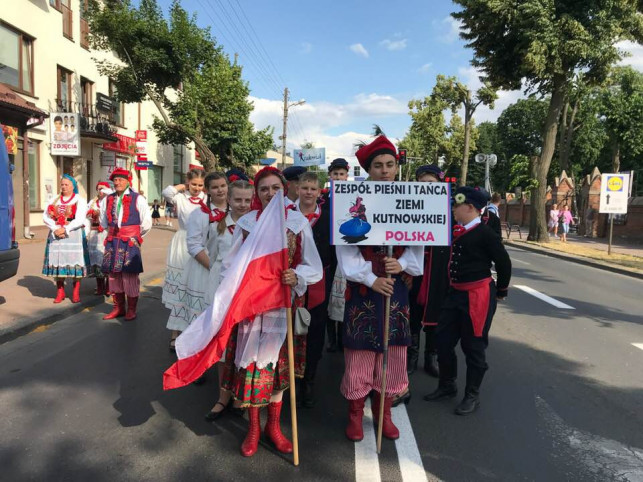 Zespół Pieśni i Tańca Ziemi Kutnowskiej z dwiema nagrodami w Zduńskiej Woli - Zdjęcie główne