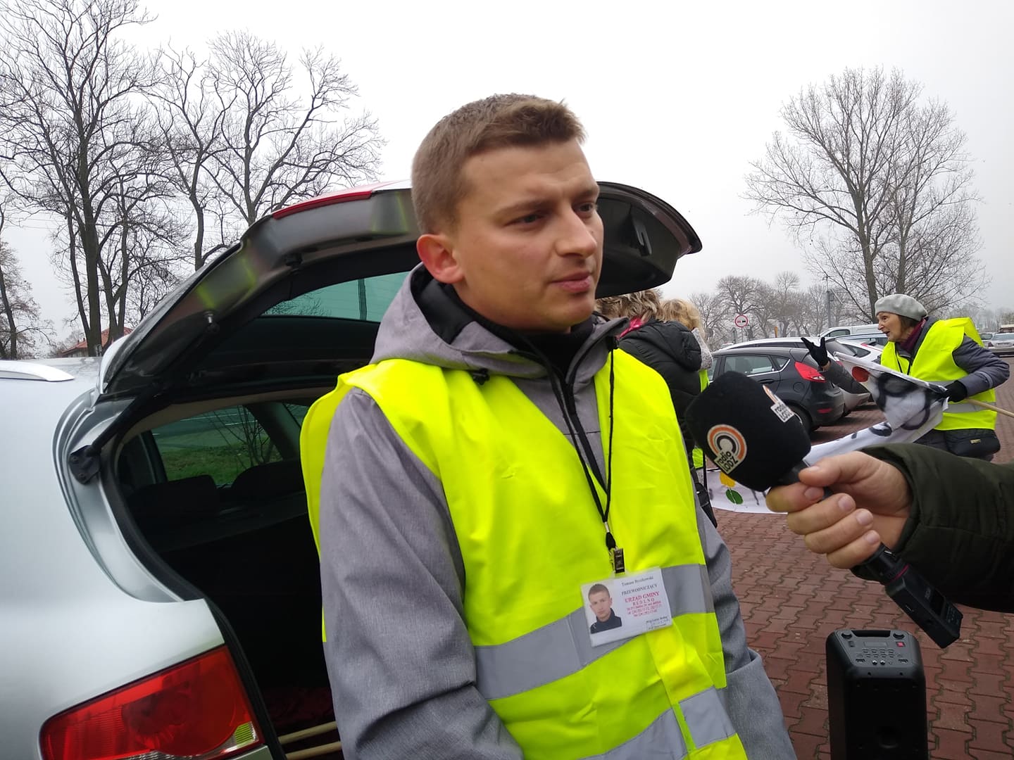 Trwa protest przy DK 92 w Bedlnie. Mieszkańcy żądają poprawy bezpieczeństwa