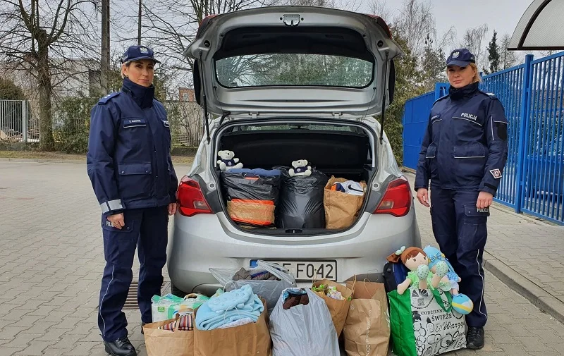 Kutnowscy policjanci z pomocą dla uchodźców. Odwiedzili potrzebujące rodziny