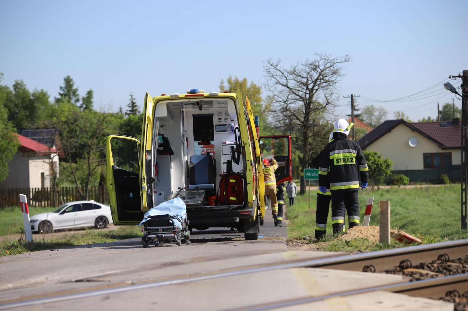 Pod Kutnem samochód zderzył się z pociągiem