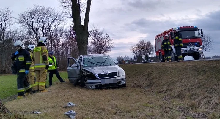 Wypadek na drodze krajowej. Trwa akcja służb, ruch utrudniony [ZDJĘCIA] - Zdjęcie główne