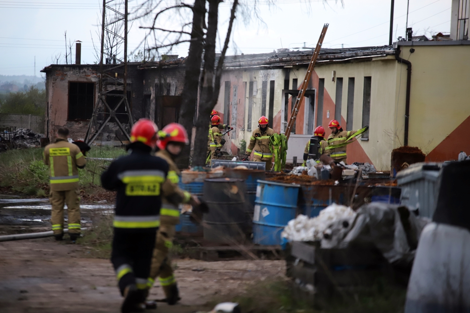 [ZDJĘCIA] Pożar na terenie składowiska w Majdanach. Trwa akcja strażaków - Zdjęcie główne