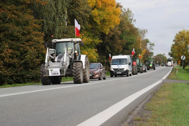 Rolnicy zapowiadają blokady dróg. Sprawdzamy których miejsc województwa łódzkiego jutro lepiej unikać