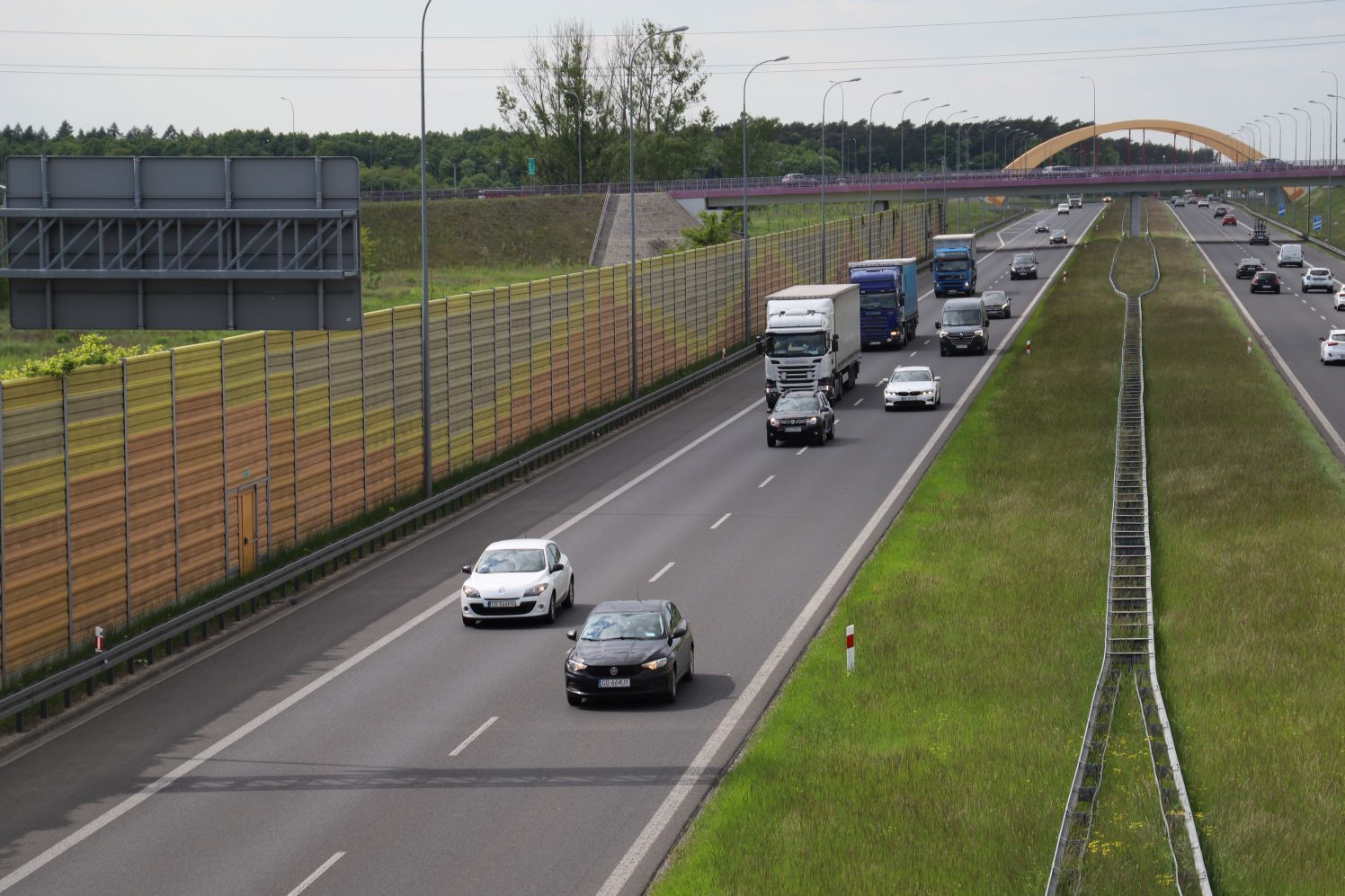 Od poniedziałku usuwanie usterek na autostradzie. Drogowcy apelują o ostrożność - Zdjęcie główne