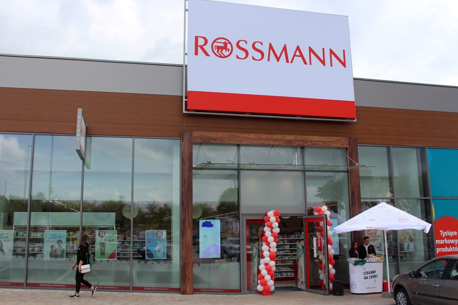 W pasażu S1 otwarto drogerię Rossmann