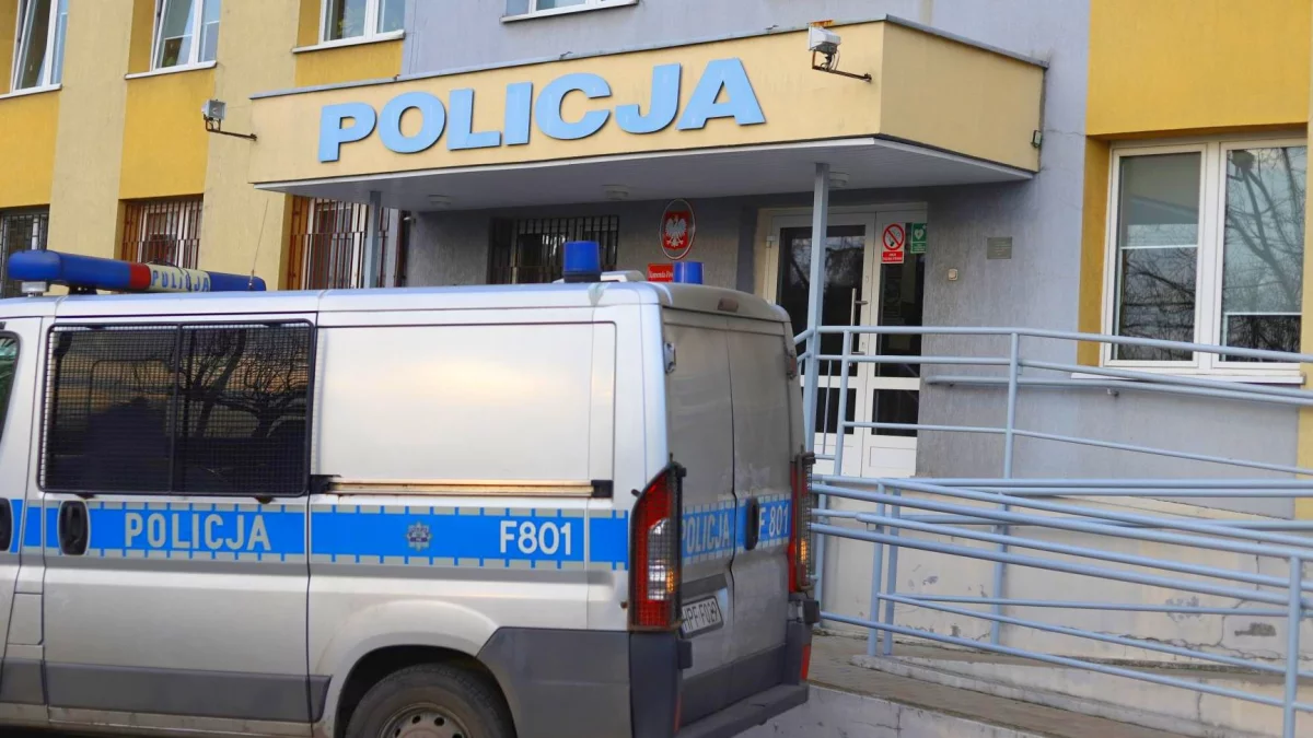 Pijany awanturnik aresztowany. Pogrążyło go przeszukanie plecaka