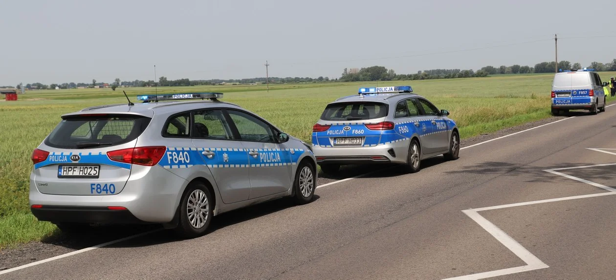 Na drodze Kutno-Witonia doszło do śmiertelnego wypadku, kierowca prawdopodobnie został potracony przez samochód