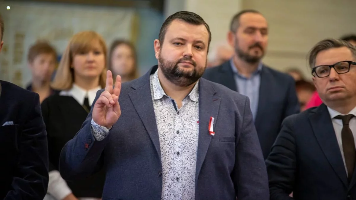 Radny złapany na jeździe bez "prawka". Mówi o politycznej nagonce, podważa informacje od policji