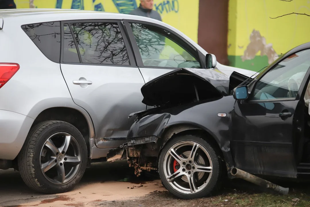 Wypadek na skrzyżowaniu Łokietka i Chrobrego w Kutnie