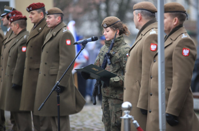 Nowi terytorialsi wstąpią do kutnowskiego batalionu. Wśród nich jest 15 kobiet - Zdjęcie główne