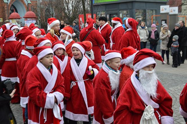 Mikołaje opanowały Kutno - Zdjęcie główne