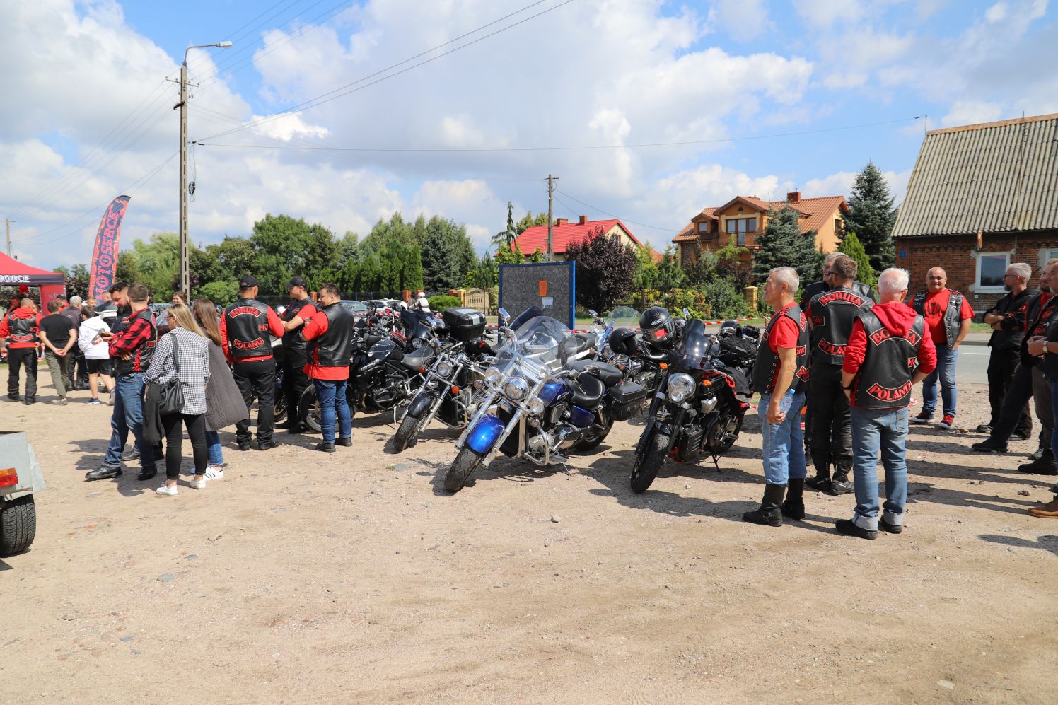 Pod Kutnem tuż przed dożynkami motocykliści zorganizowali akcję oddawania krwi