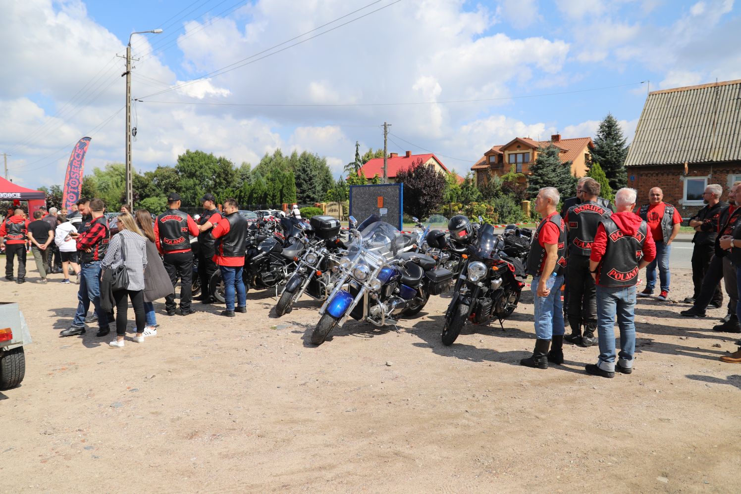 Pod Kutnem tuż przed dożynkami motocykliści zorganizowali akcję oddawania krwi