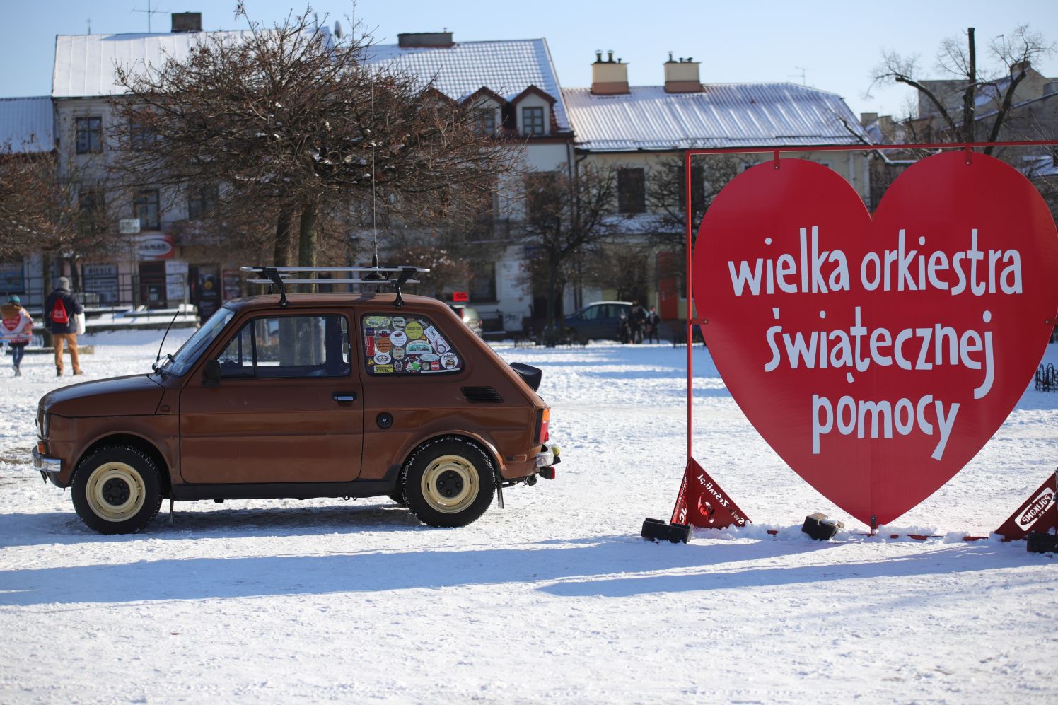 W centrum Kutna zaroiło się od samochodów