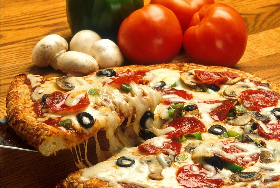 Pizzeria "Na widelcu", al. Papieża Jana Pawła II 3