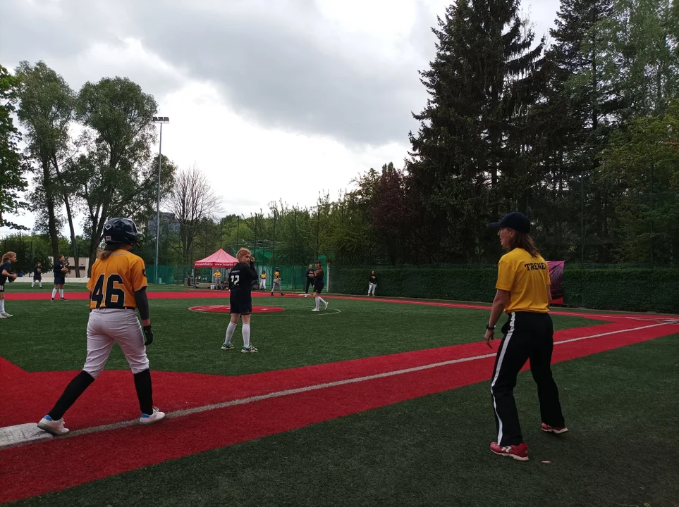 Drużyna Softballowego Klubu Sportowego została wicemistrzem Polski w softballu dziewcząt do 15. roku życia