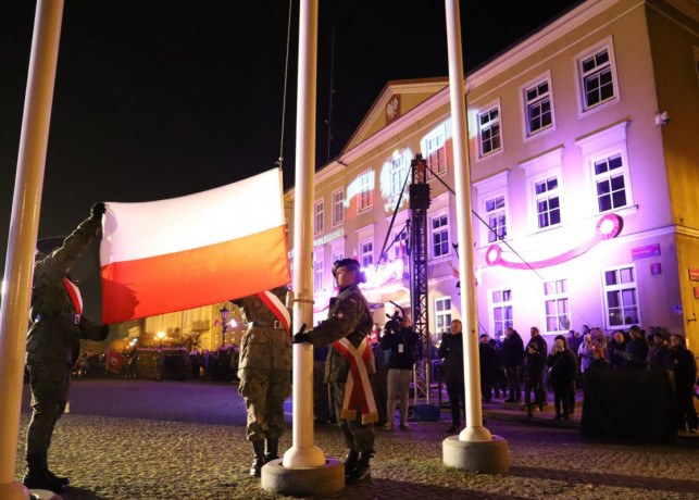 W Święto Niepodległości ulicami Kutna przejdzie marsz. Co zaplanowali organizatorzy?  - Zdjęcie główne