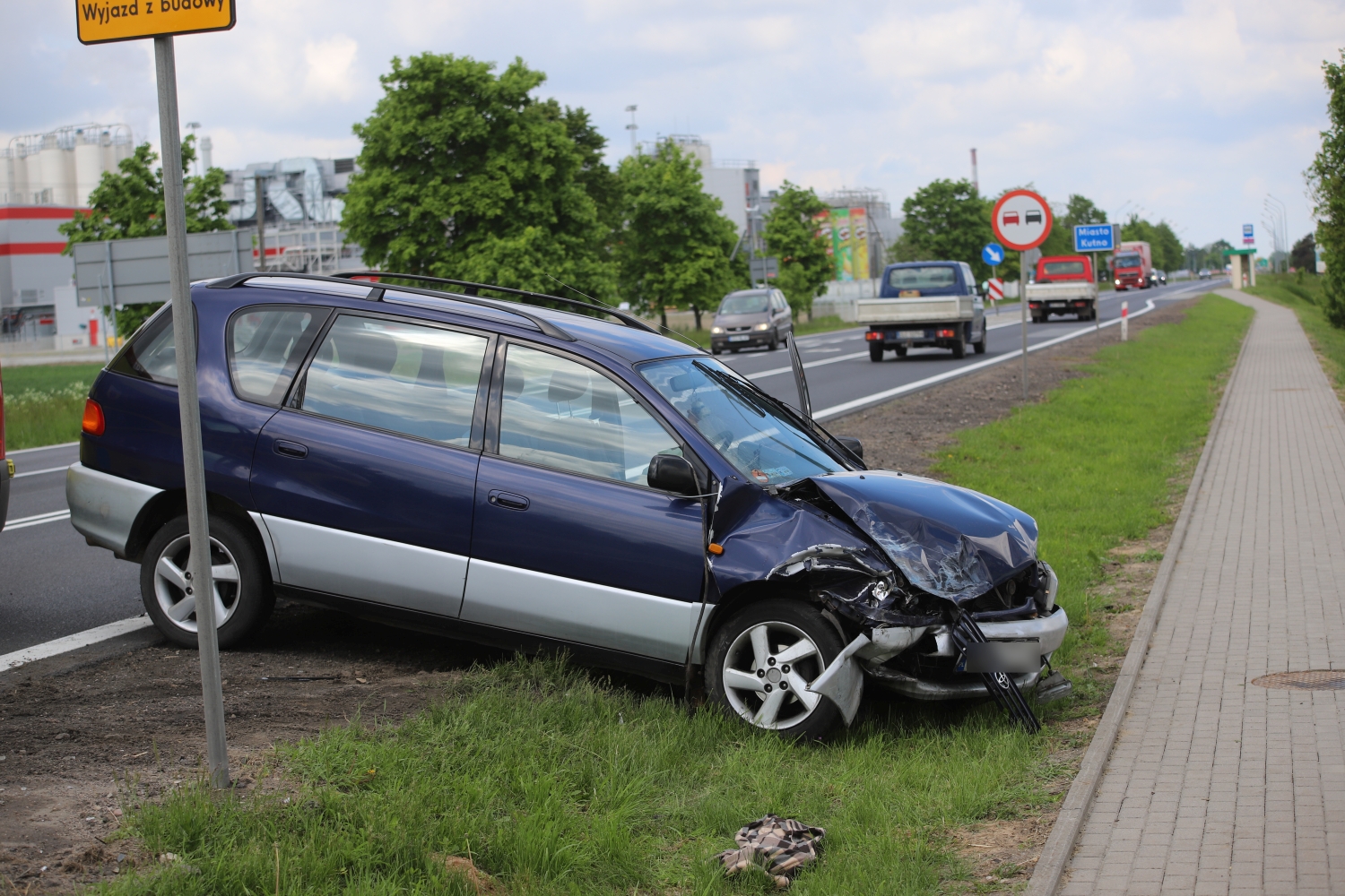 Na Sklęczkowskiej zderzyły się ze sobą dwa auta