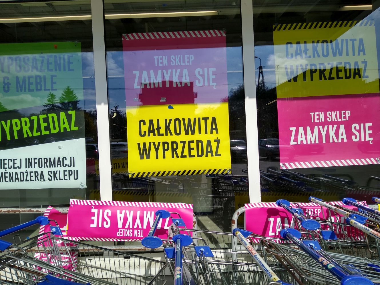 Z powiatu kutnowskiego znika sklep Tesco, zorganizowano duże wyprzedaże. Wkrótce na jego miejscu pojawi się Netto