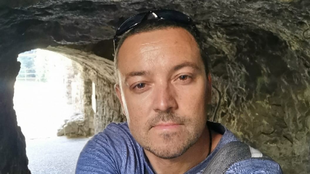 W pomoc policjantowi włączają się m.in. mundurowi z Kutna