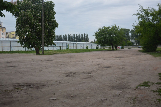 Galeria czy parking przy Manhatanie?  - Zdjęcie główne