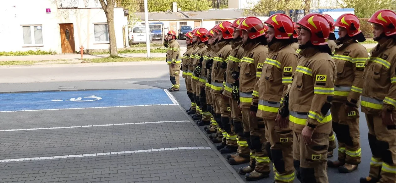 Kutnowscy strażacy uczcili Dzień Flagi Państwowej