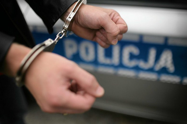 Ukradli słodycze za ponad pół tysiąca i sami oddali się w ręce policji - Zdjęcie główne