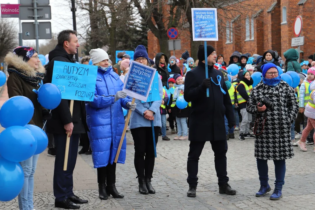 Z okazji Światowego Dnia Świadomości Autyzmu ulicami Kutna przeszedł dziś Niebieski Marsz