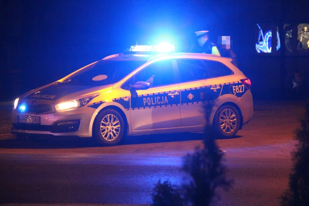 Wybrał się na zakupy do dyskontu. Wpadł w ręce policji. Interweniowali mundurowi z Piątku - Zdjęcie główne