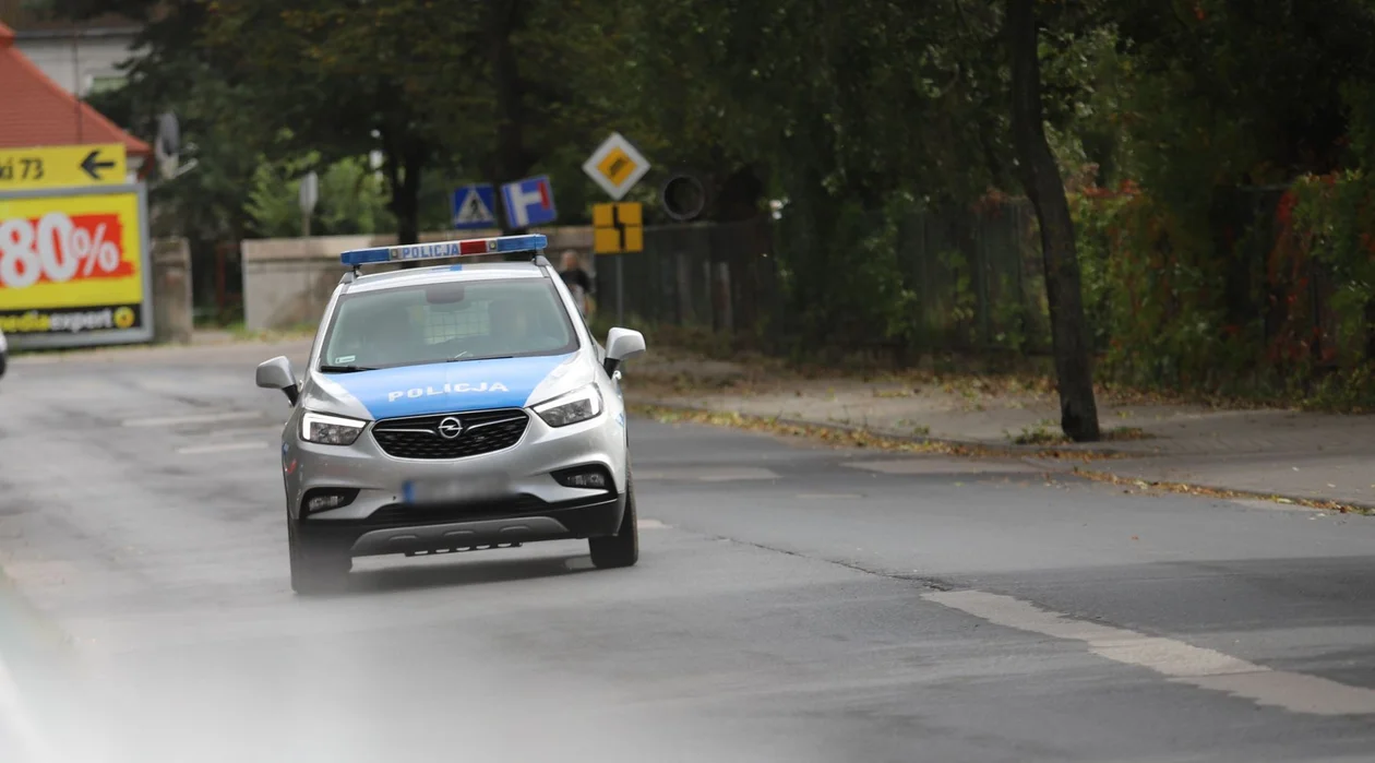 W Kutnie podszywają się pod policjantów, w tym CBŚ. Mundurowi ostrzegają - Zdjęcie główne