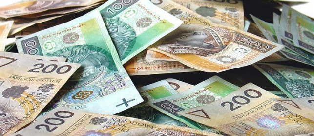 ZUS wypłacił postojowe. Wiemy, ile kasy trafiło do przedsiębiorców z naszego regionu - Zdjęcie główne