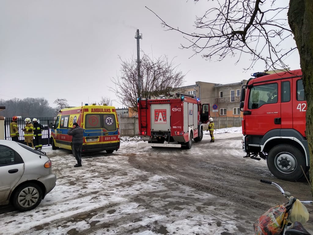 Śmigłowiec lądował na płycie stadionu w Krośniewicach