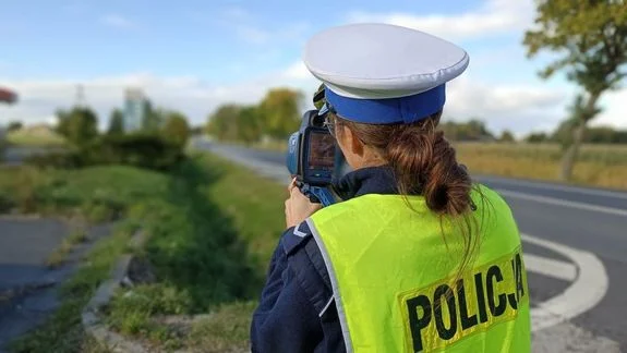 Ponad dwukrotnie przekroczył dopuszczalną prędkość. Nie skończyło się na mandacie - Zdjęcie główne